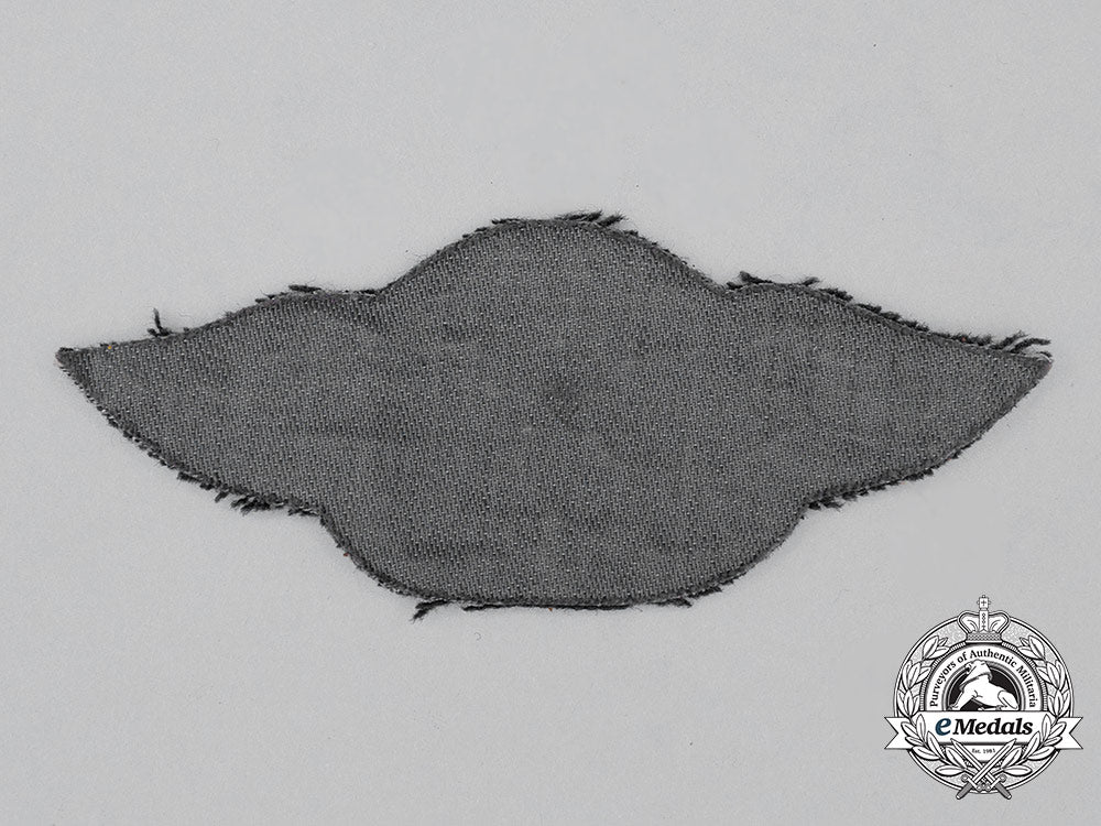 a_mint_and_unissued_luftwaffe_technical_staff_officer’s_trade_sleeve_insignia_cc_0589