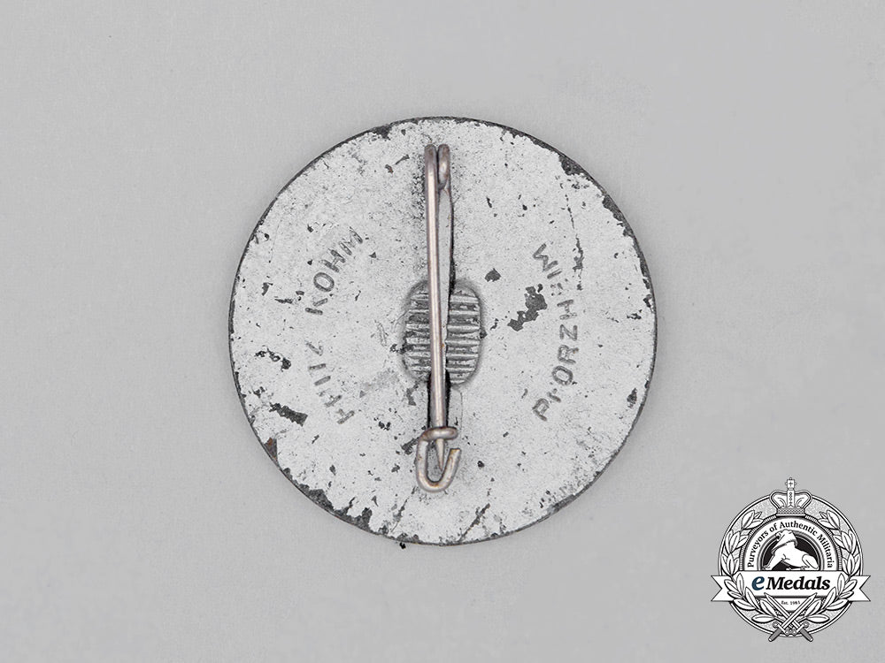 a1936_german_day_of_labour_badge_by_fritz_kohm_cc_0766