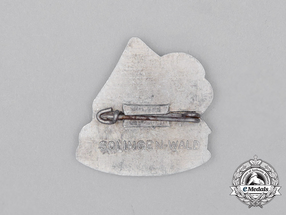 an_unknown_third_reich_period_german_solingen_forest_badge_cc_0770