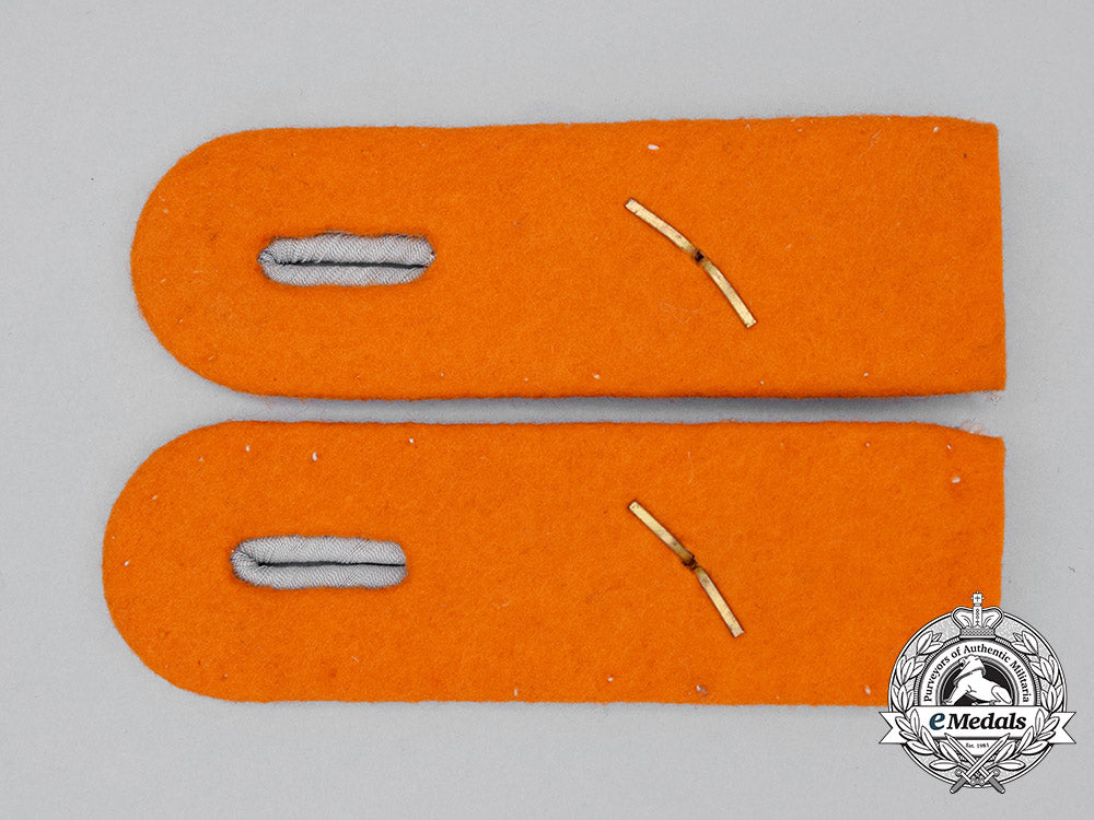a_set_of_german_gendarmerie_oberleutnant_shoulder_boards_cc_0992