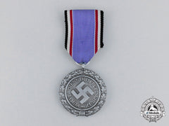 Germany. An Air Raid Defence “Luftschutz” Medal; Second Class Heavy Version