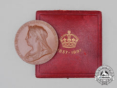 A Queen Victoria Diamond Jubilee Commemorative Medal, 1837-1897, Cased