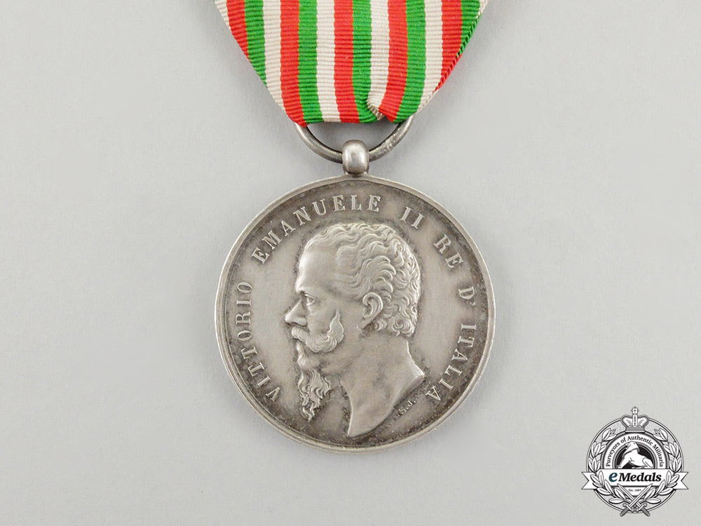italy,_kingdom._an1859_independence_medal_with_miniature_cc_3290_1_1