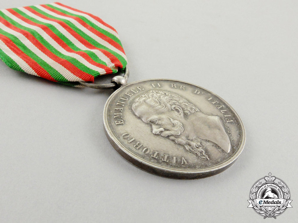 italy,_kingdom._an1859_independence_medal_with_miniature_cc_3293_1_1