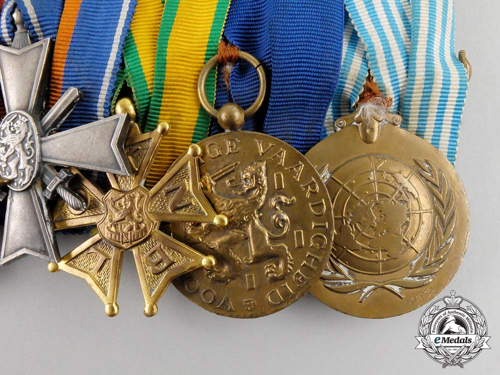 netherlands,_kingdom._a_second_war,_indonesian_conflict_and_korean_war_medal_bar_cc_3474_1_1_1_1_1