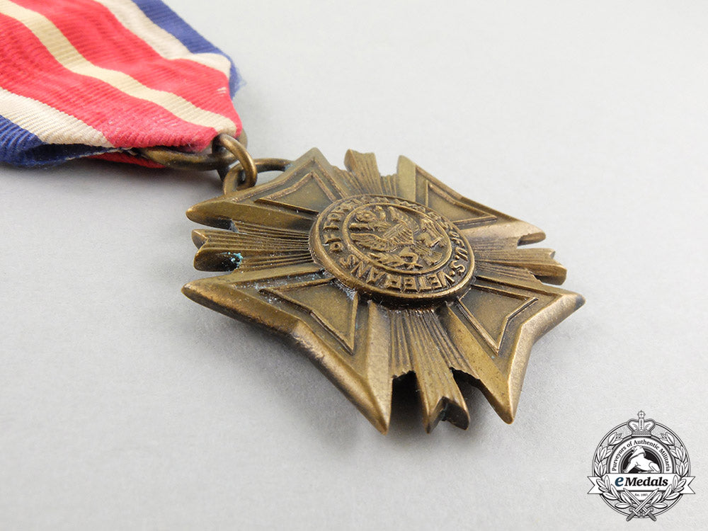 an_american_veterans_of_foreign_wars_medal_cc_4309