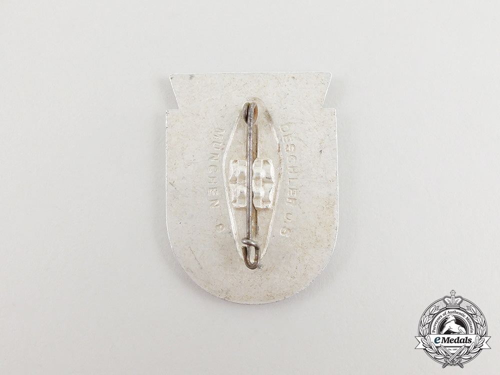 a1937_opening_ceremony_of_the_vaw_aluminum_factory_in_töging_badge_by_deschler&_sohn_cc_4992