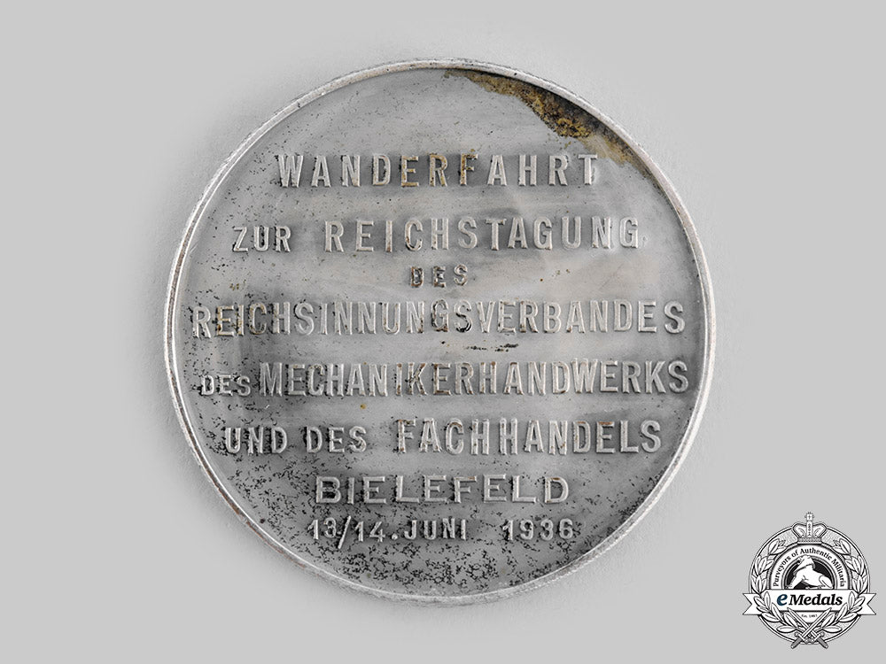 germany,_third_reich._a_table_medal_for_a_convention_of_the_association_of_tradesmen_and_specialized_trade,_c.1936_ci19_0006_1