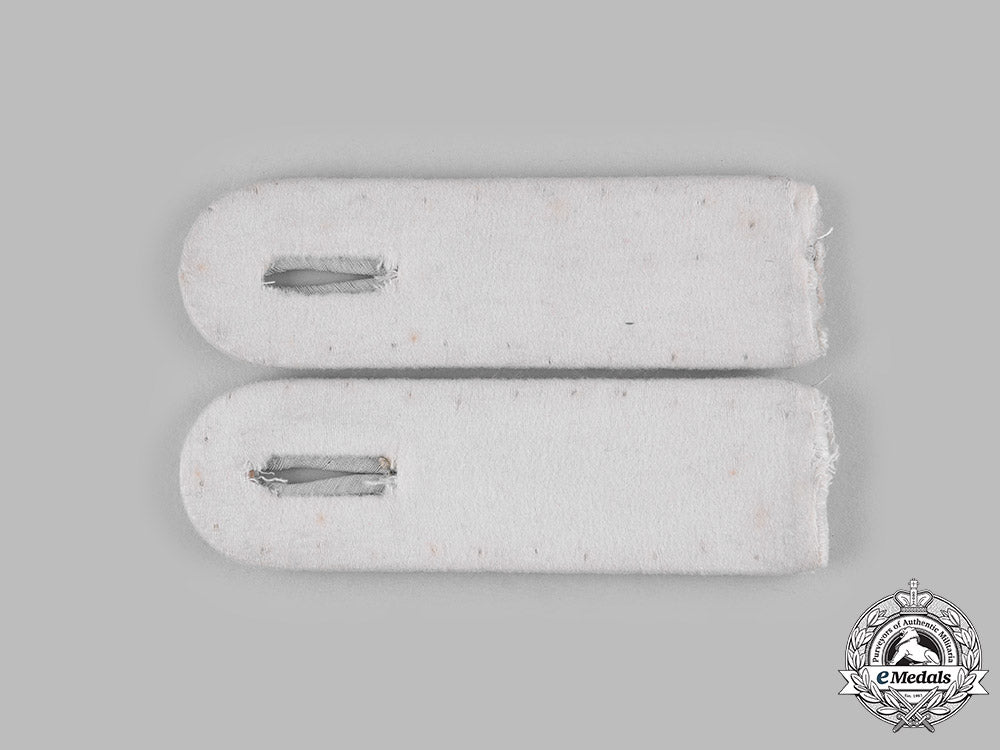 germany,_heer._a_set_of_infantry_leutnant_shoulder_boards_ci19_0040