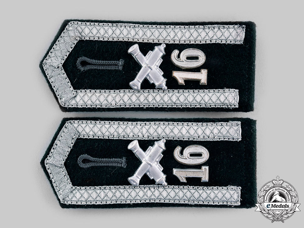 germany,_third_reich._a_pair_of_ordnance_unteroffizier_shoulder_boards_ci19_0137