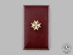 United Kingdom. A Spink-Made Order Of St. John Lapel Badge