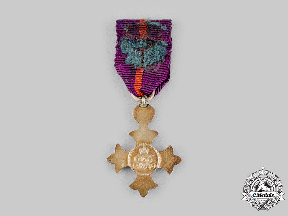 united_kingdom._a_most_excellent_order_of_the_british_empire,_commander(_cbe)_breast_badge,_miniature_ci19_0404