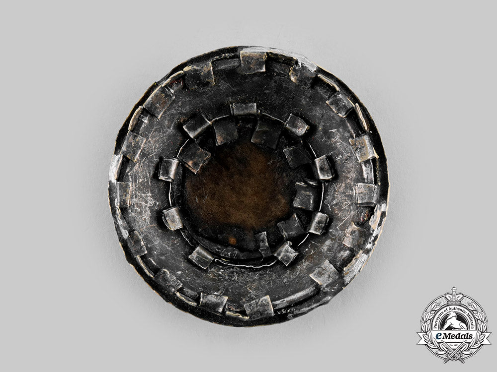 prussia_state._a_guard_regiment_pickelhaube_helmet_plate_centre_ci19_1293_1