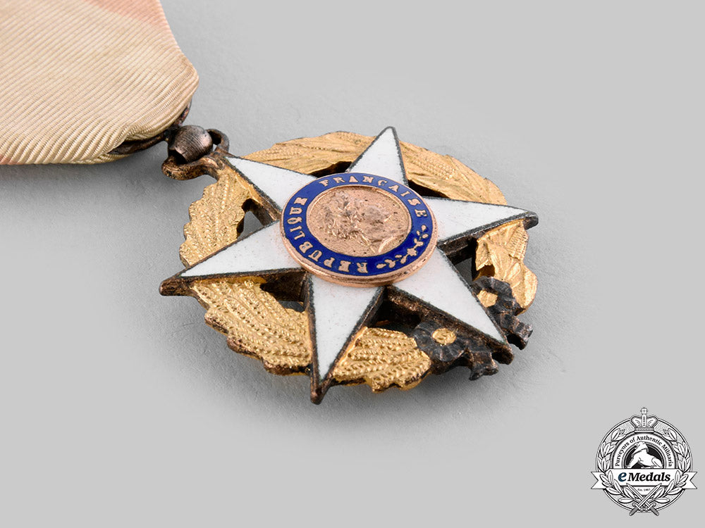 france,_iii_republic._an_order_of_agricultural_merit,_iii_class_knight,_c.1900_ci19_1507_1