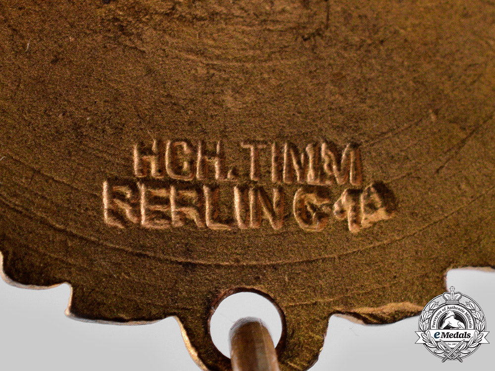 germany,_weimar_republic._a_group_of_prussian_veterans_association_membership_badges_by_heinrich_timm_ci19_1825