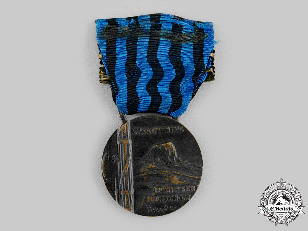 italy,_kingdom._a_medal_for_military_operations_in_east_africa_with_two_clasps_ci19_1995