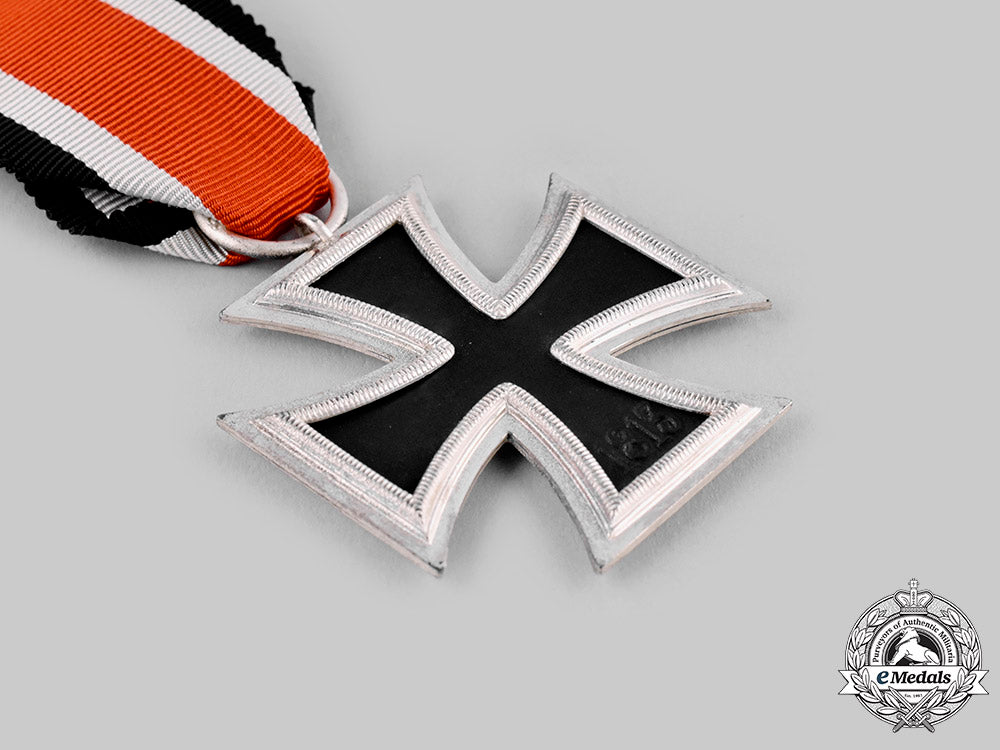 germany,_wehrmacht._a1939_iron_cross_ii_class_with_package_of_issue_ci19_2149_1