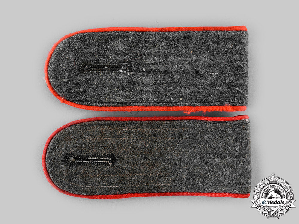 germany,_heer._a_pair_of_artillery_em_shoulder_straps_ci19_2894_1