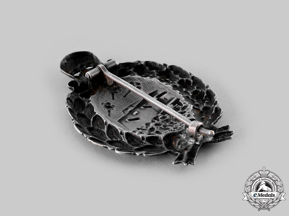 germany._a_scarce_german_tank_crew_badge,_by_junker_ci19_2964_1