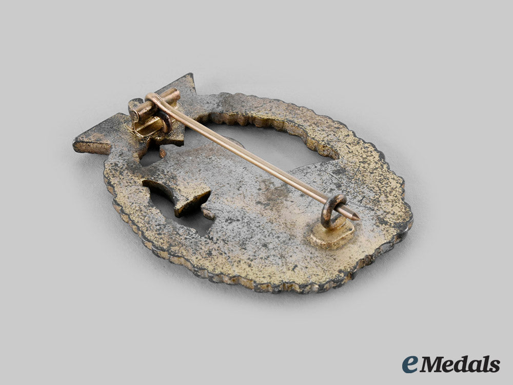 germany_kriegsmarine._an_auxiliary_cruiser_war_badge_ci19_3929_1_1_3