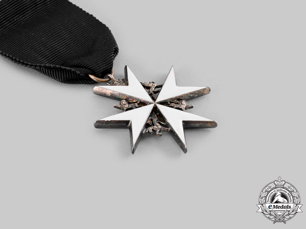 united_kingdom._an_order_of_st._john_pair,_hong_kong_st._john_ambulance1941_ci19_3937