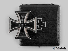 Germany, Wehrmacht. A 1939 Iron Cross I Class, With Case, By Rudolf Souval