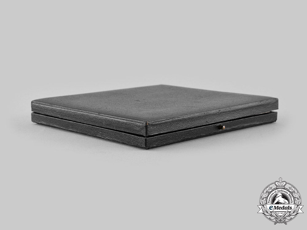 germany,_weimar_republic._an_equestrian_federation(_drv)_award_for_merit_in_raising_and_training_of_german_horses,_named_to_karl_rusch_ci19_4087_2_1