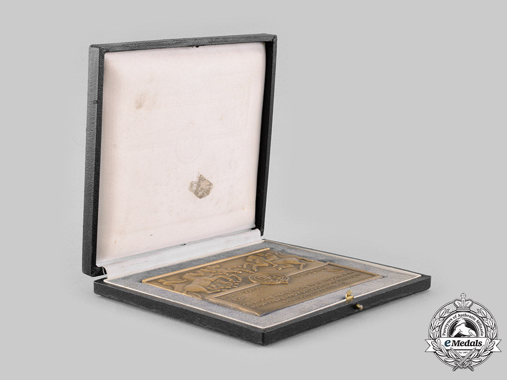 germany,_weimar_republic._an_equestrian_federation(_drv)_award_for_merit_in_raising_and_training_of_german_horses,_named_to_karl_rusch_ci19_4088_2_1