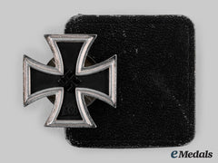 Germany, Wehrmacht. A 1939 Iron Cross I Class, With Case, By C.f. Zimmermann