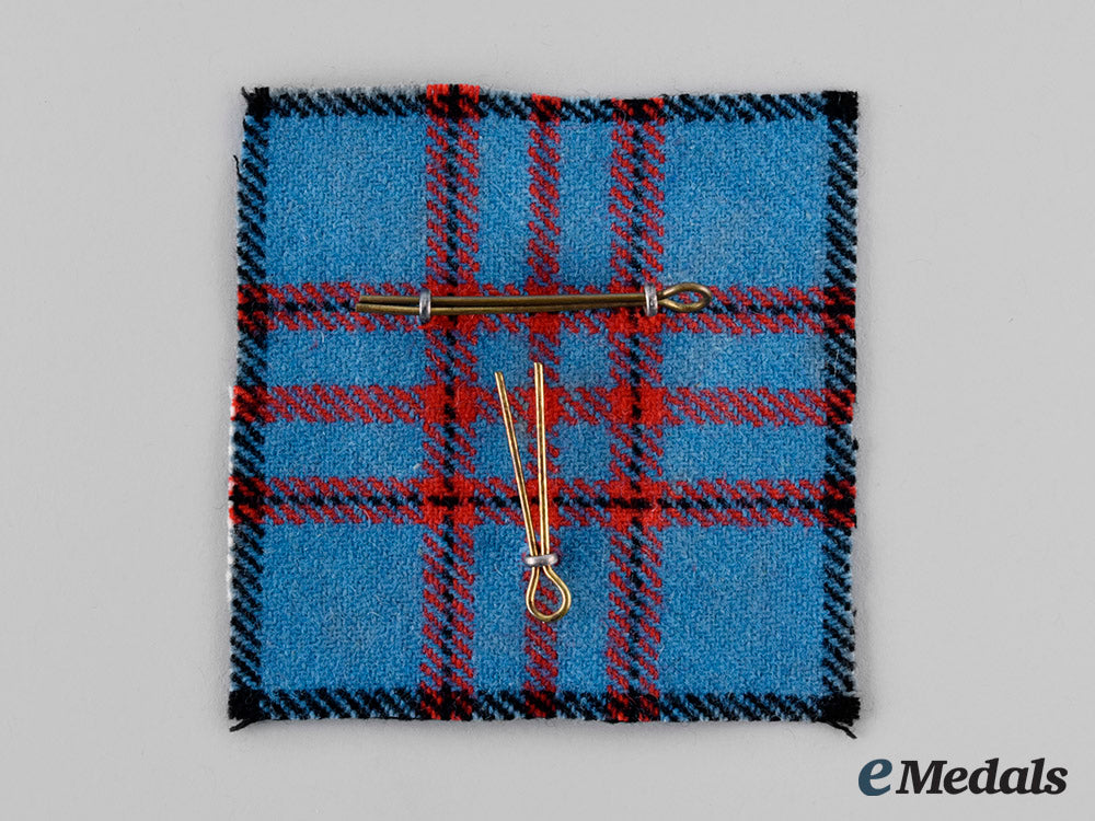 united_kingdom._a_seaforth_highlanders_glengarry_badge_ci19_4357_1