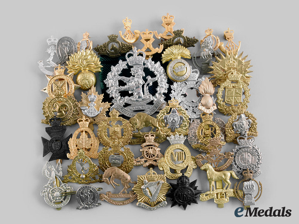 canada,_commonwealth._a_lot_of_forty-_one_regimental_cap,_collar_and_glengarry_badges_ci19_5216_1