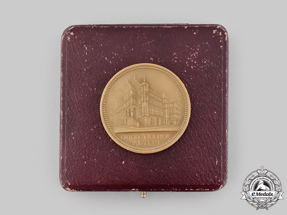 germany,_weimar_republic._a_free_state_of_braunschweig_chamber_of_commerce_faithful_labour_medal,_with_case,_by_carl_poellath_ci19_5224_2