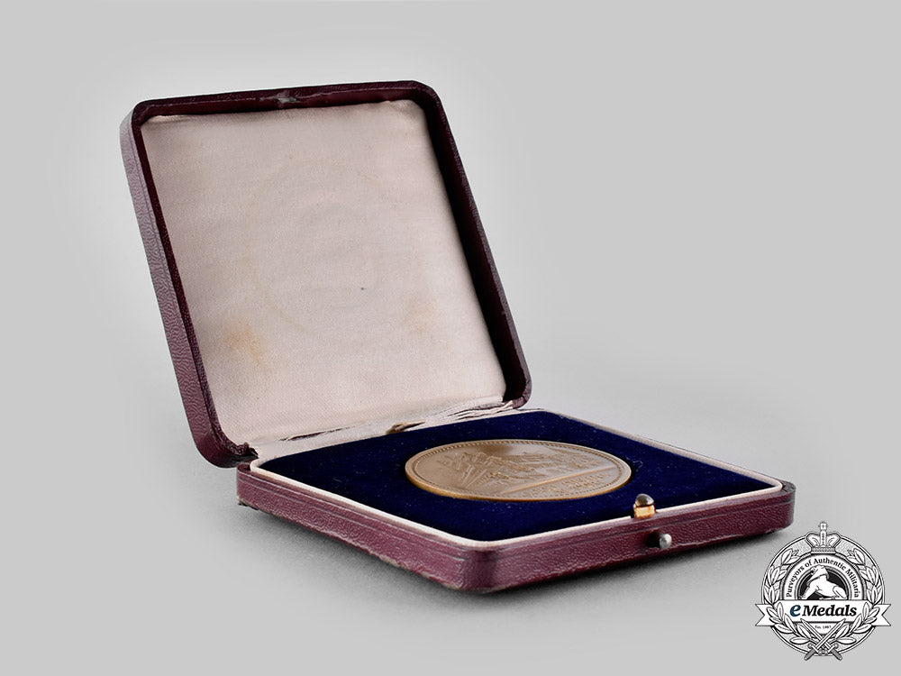 germany,_weimar_republic._a_free_state_of_braunschweig_chamber_of_commerce_faithful_labour_medal,_with_case,_by_carl_poellath_ci19_5234_2