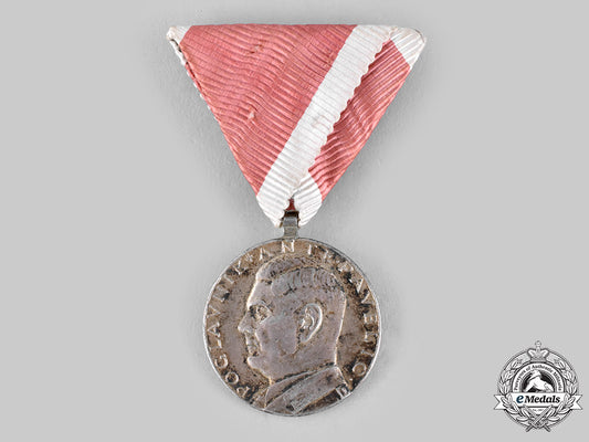 croatia,_independent_state._an_ante_pavelić_bravery_medal,_small_silver_grade_medal,_c.1941_ci19_5537