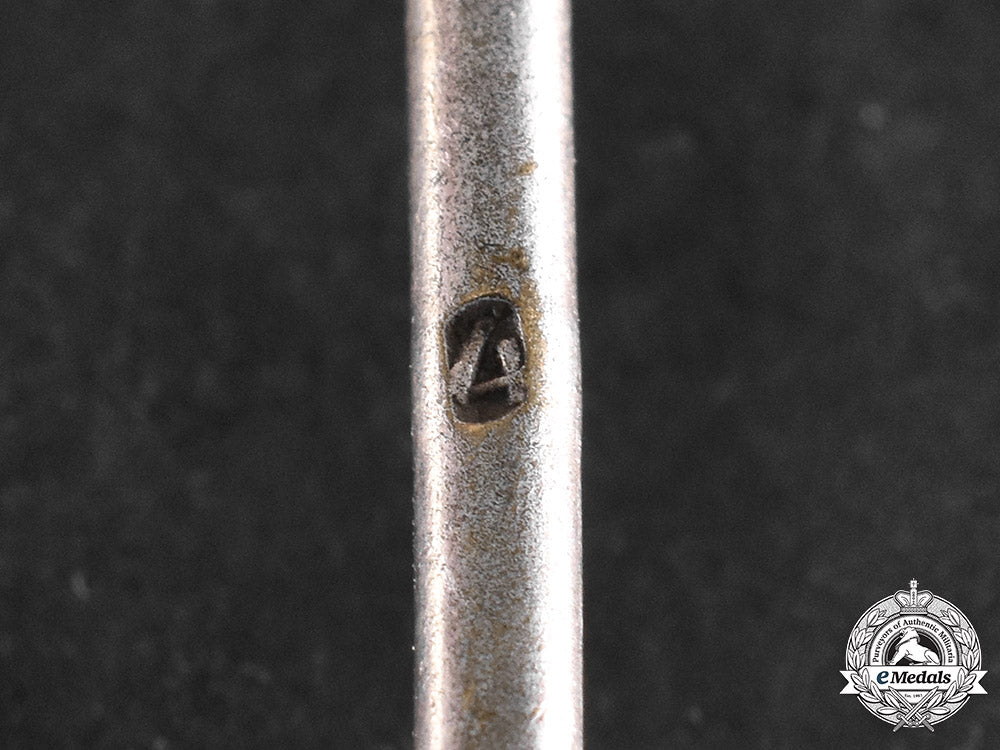 germany,_wehrmacht._a_wound_badge,_silver_grade,_by_steinhauer&_lück_ci19_6011