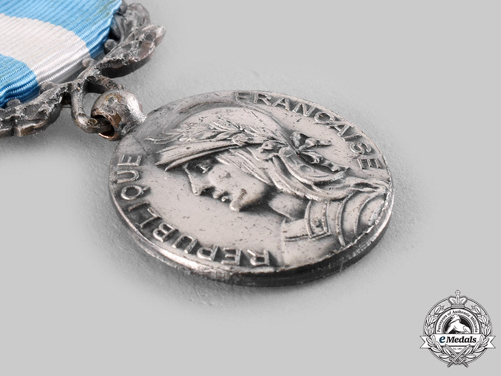 france,_v_republic._an_overseas_medal,_maroc_ci19_7011_1