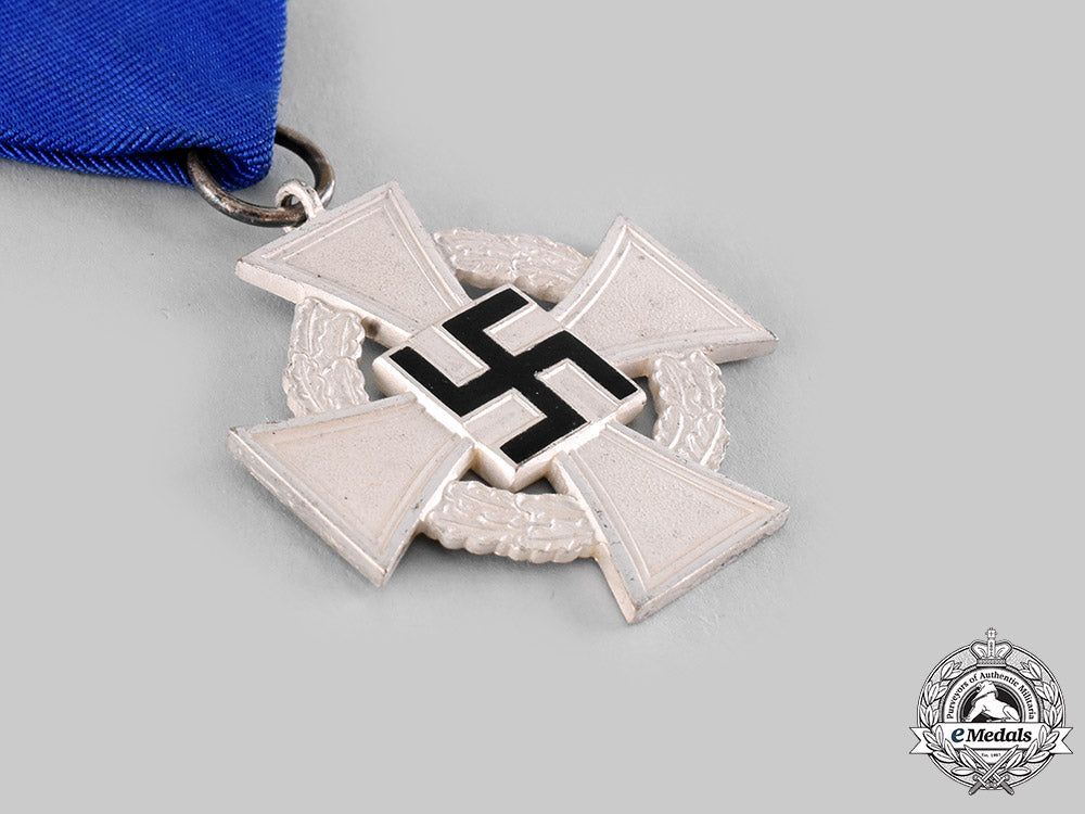 germany,_third_reich._a_civil_service25-_year_faithful_service_cross_ci19_7043