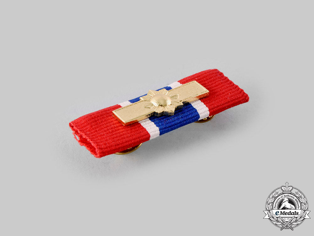 philippines,_republic._a_legion_of_honour,_commander,_c.1985_ci19_8128