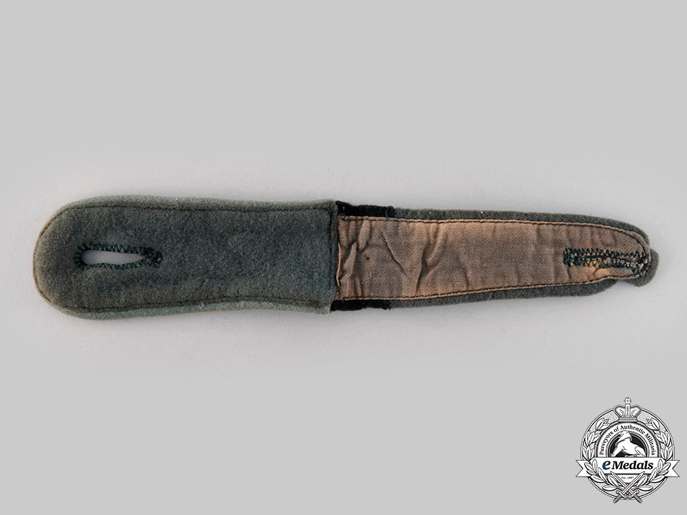 germany,_heer._a_pair_of_enlisted_personnel_shoulder_straps_ci19_8339