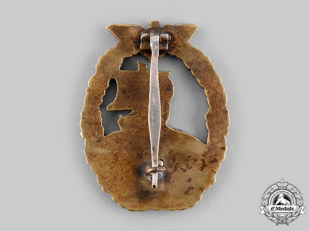 germany,_kriegsmarine._an_auxiliary_cruiser_war_badge_by_c.e._juncker_ci19_8784_3