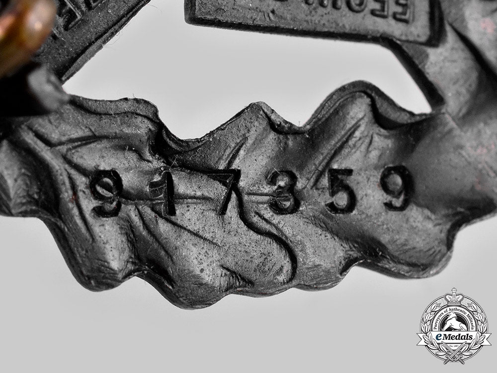 germany,_third_reich._a_lot_of_medals_and_badges_ci19_8828