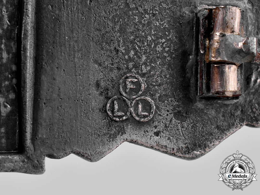 germany,_wehrmacht._a_close_combat_clasp,_silver_grade,_by_friedrich_linden_ci19_8931