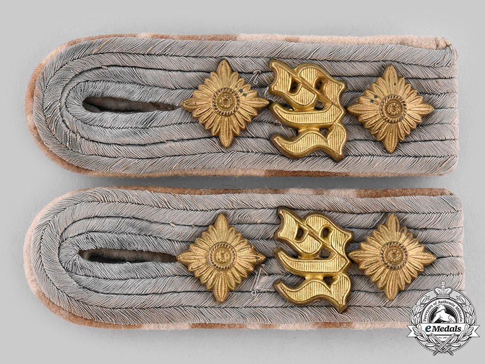 germany,_heer._a_set_of_infantry_hauptmann_shoulder_boards_ci19_9491