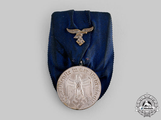germany,_luftwaffe._a_wehrmacht4-_year_long_service_medal,_luftwaffe_issue_ci19_9556_1
