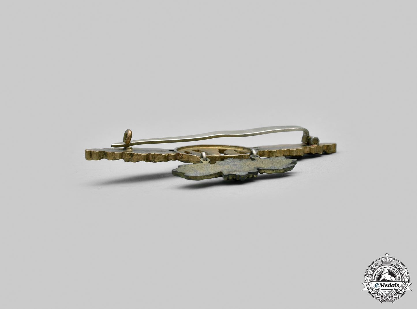 germany,_luftwaffe._a_bomber_clasp,_gold_grade_with_pendant_cic_2021_141_mnc9504_1