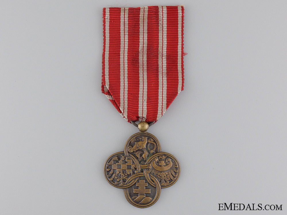 czechoslovakian_war_cross1914-1918,_type_i(1918-1920)_czechoslovakian__542adcf5ee28c