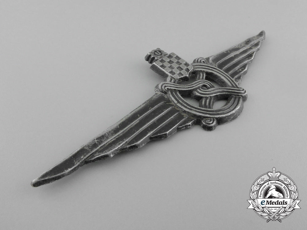 a_second_war_croatian_railway_officer's_peaked_cap_badge_d_0629_1