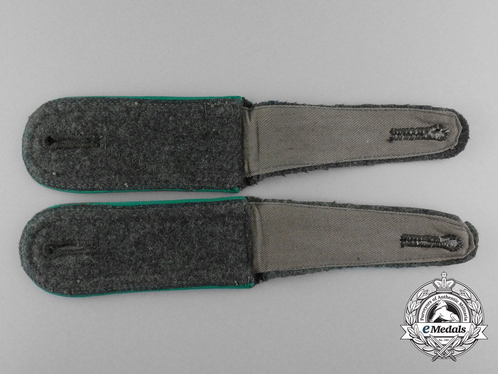 a_mint_matching_pair_of_wehrmacht_gebirgsjäger_unteroffizier’s_shoulder_boards_d_1153_1