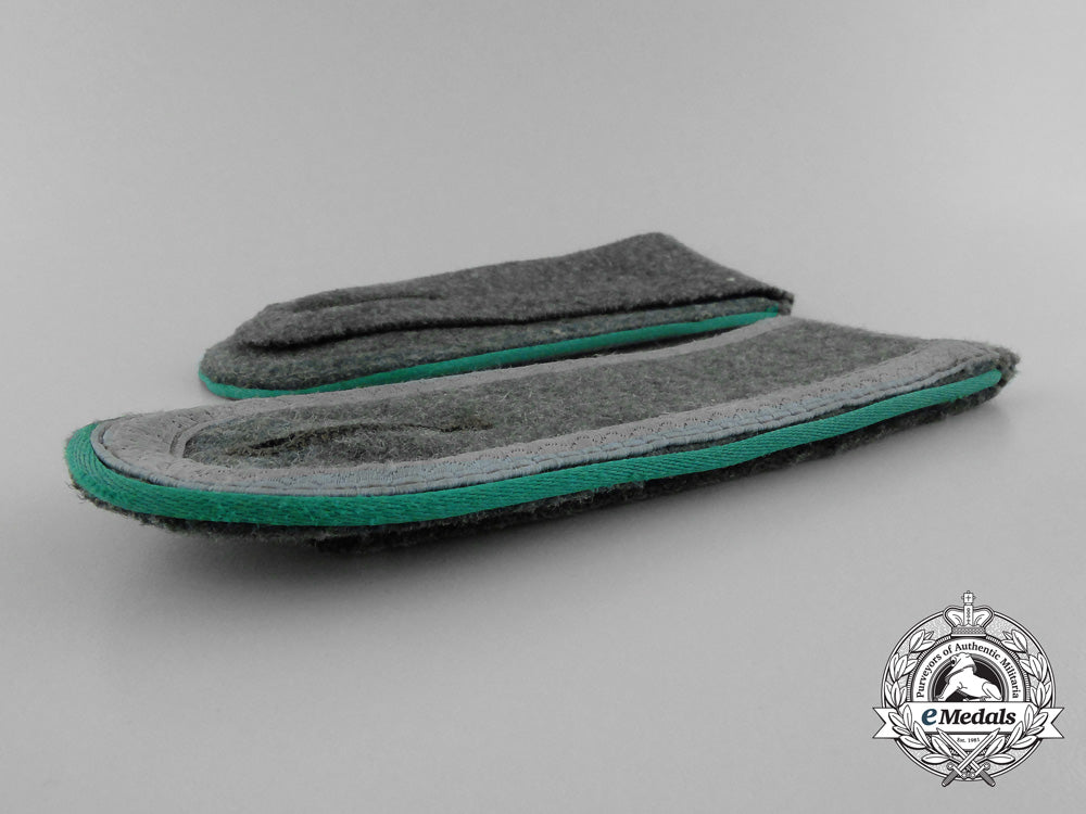 a_mint_matching_pair_of_wehrmacht_gebirgsjäger_unteroffizier’s_shoulder_boards_d_1154_1