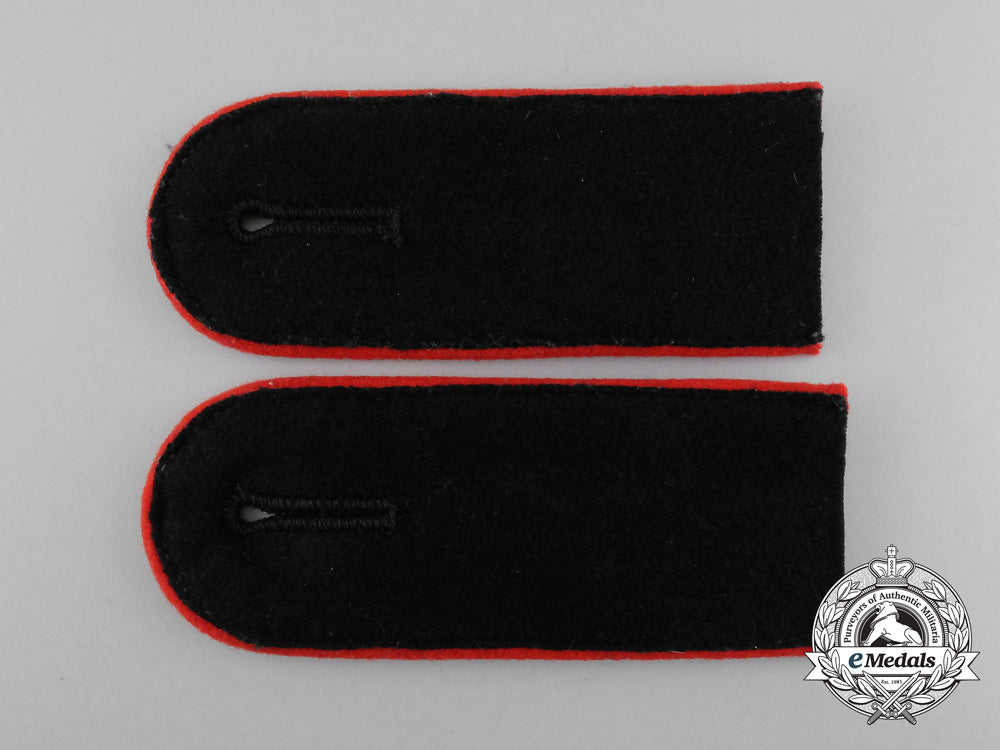 a_mint_matching_pair_of_wehrmacht44_th_artillery_division_enlisted_man_shoulder_boards_d_1160_1
